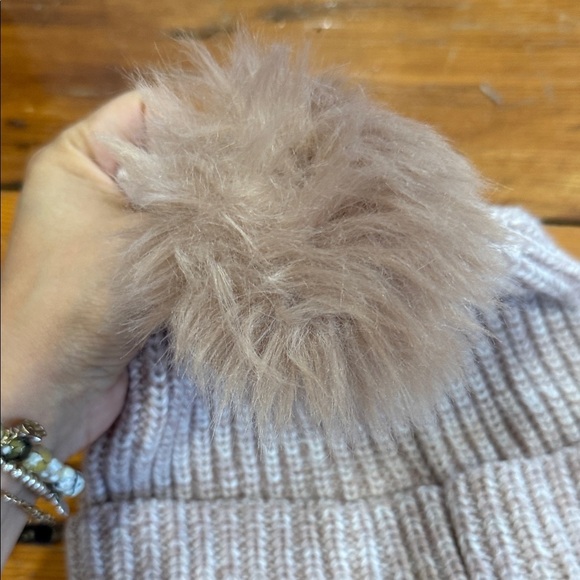 Ann Taylor Light Pink Knit Hat with Pom Pom - Picture 7 of 8